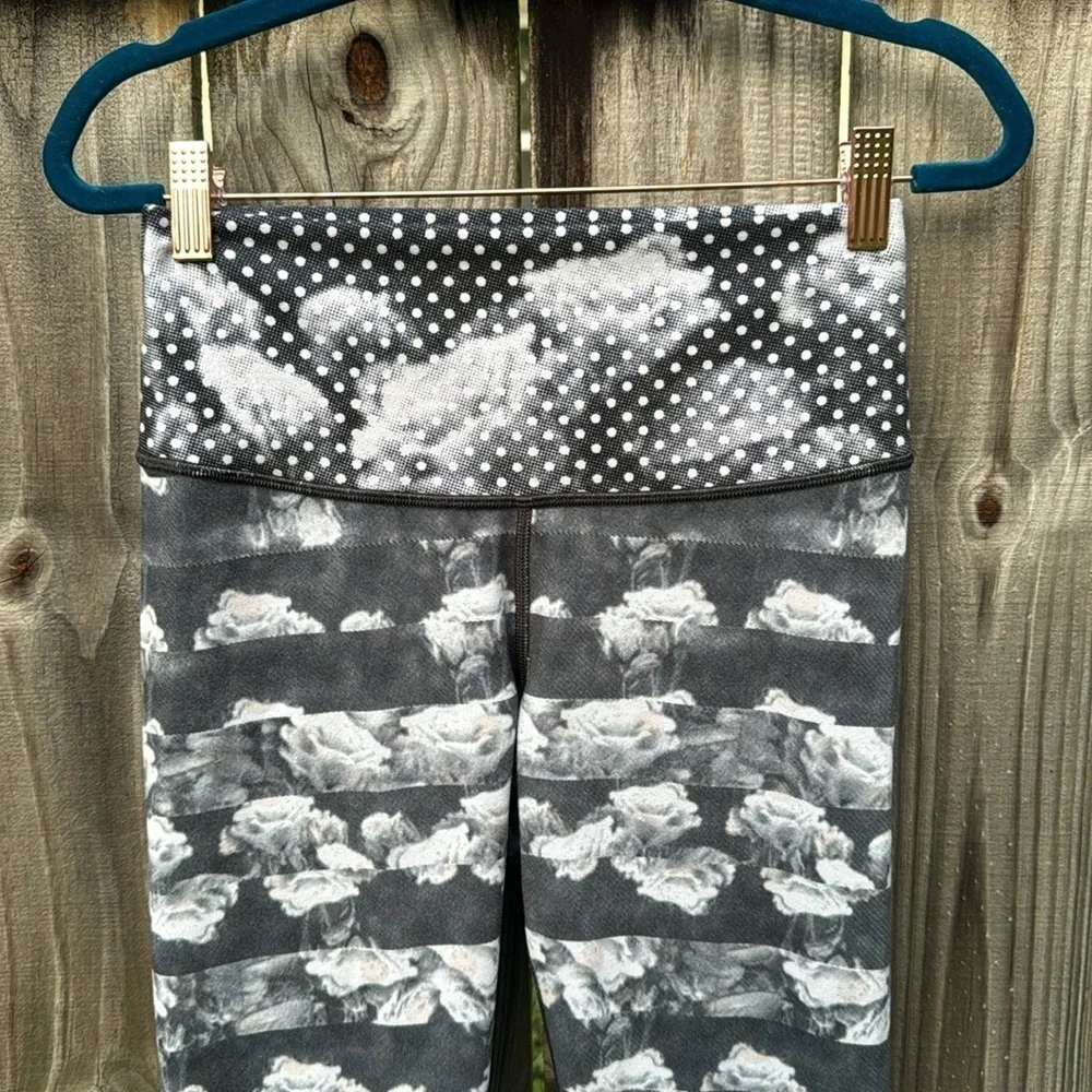 Lululemon High Times Pant, size 4